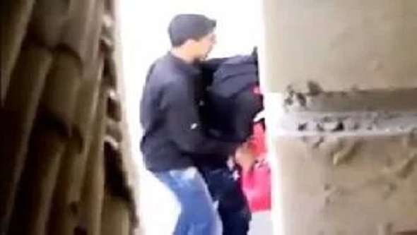 Delhi Guy Caught Fucking Ass Of Hot Hijabi Neighbor Outdoor