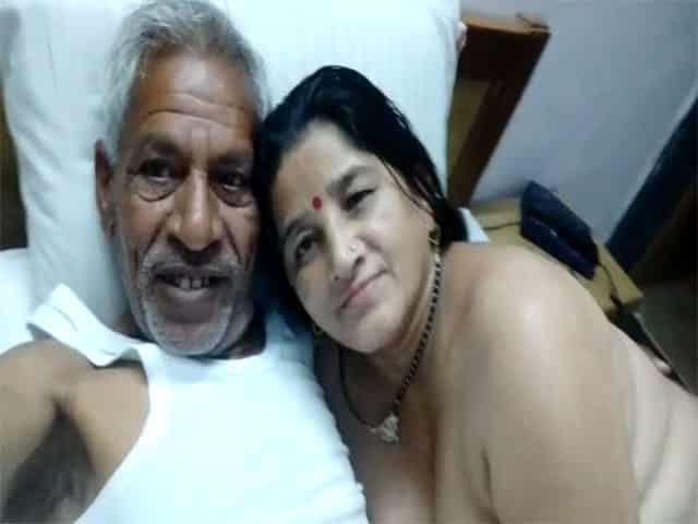 Naughty Mature Indian Couple Latest MMS Scandal Video