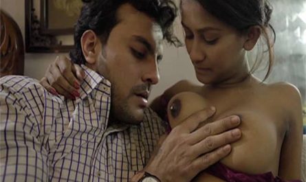 Indian Hot Milking Maid Fucking XXX Hindi Sex Movie