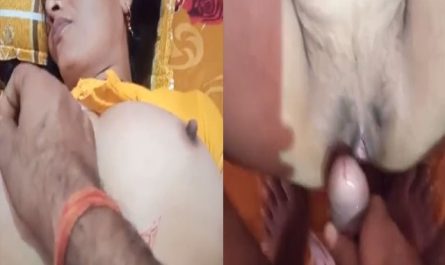 Desi Mature Aunty Cheating Sex With Her Neighbor Video