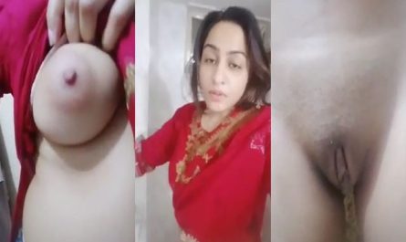 Horny Pakistani Busty Wife Displaying Her Round Boobs With Puffy Nipples