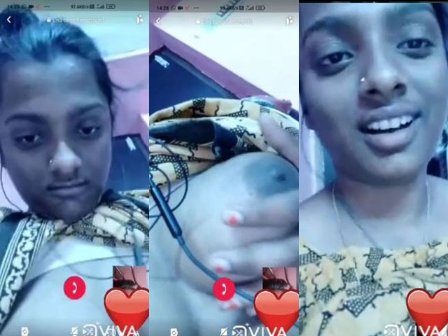 Cute Young Tamil Girlfriend Showing Her Sexy Boobs On Video Call