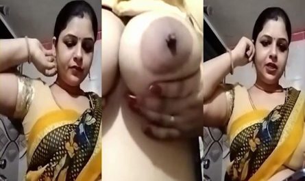 Desi Sexy Saree Wearing Mom Showing Boob Pussy N Ass