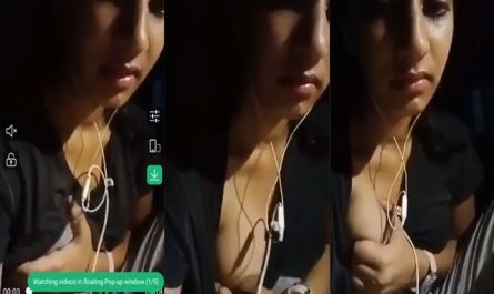 Indian Beautiful Tiktoker Girl Showing Boobs To Her Lover