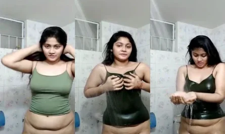 Pantyless Desi Girl Enjoying Sexy Shower Dance On Cam