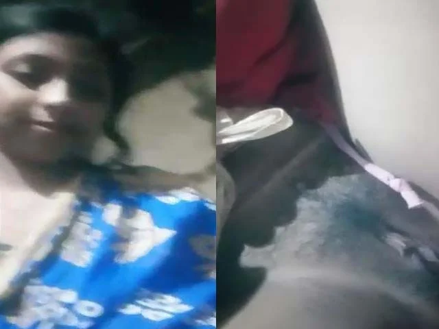 Bengali Boudi Showing Her Sexy Boobs And Pussy