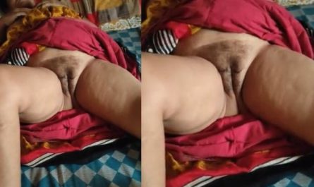 Dehati Mature Wife Naked Pussy Recorded On Cam
