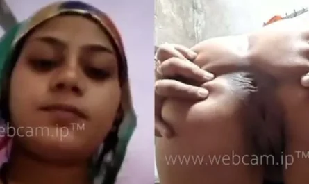 Real Dehati Naughty Wife Showing Her Asshole On Live Cam