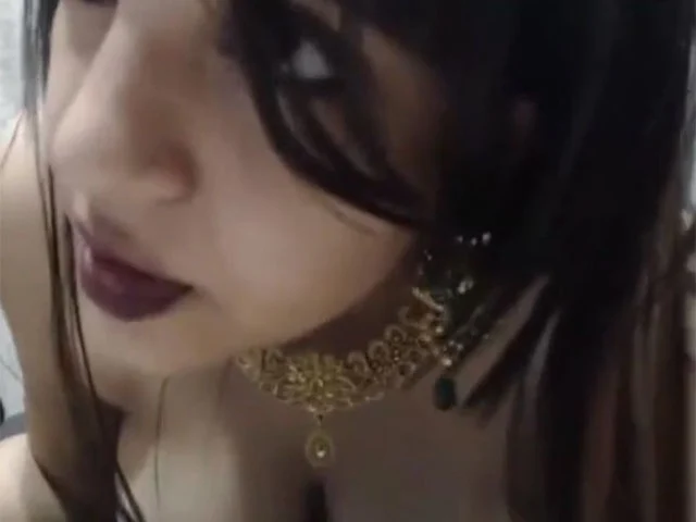 Sexy Bhabhi Livecam Pussy Fingering Hot XXX Show