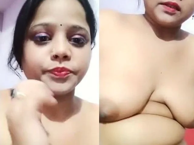 Sexy Chubby Bhabhi On Live Cam Show