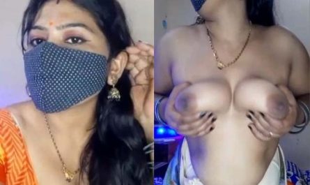 Super Sexy Indian Wife Hot Boobs Show