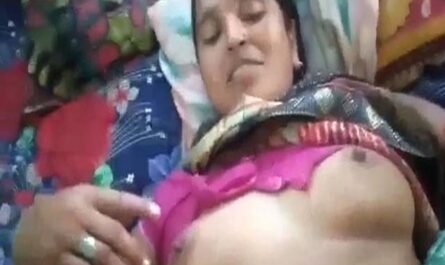 Bihari Mature Dehati Randi Bhabhi Sex With Client For Money