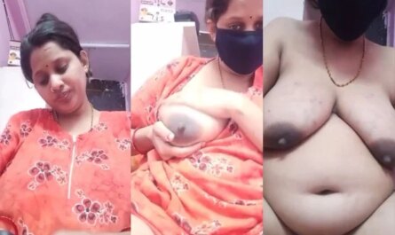 Hindustani Chubby Busty Bhabhi Showing Boobs On Live Cam Show