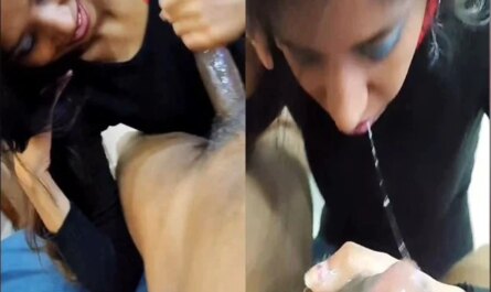 Lankan Horny Whore Sucking Dick Of Her Pervy Client