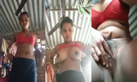Cute Desi Sexy Girl Shows Her Hot Boobs And Pussy