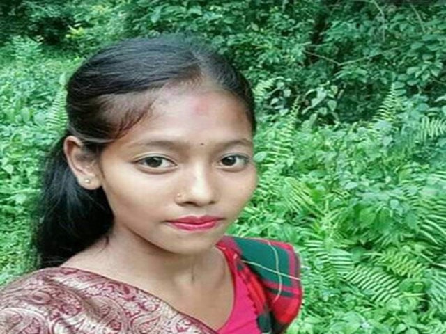 Indian Hot Village Girl Tight Pussy Fingering By Lover