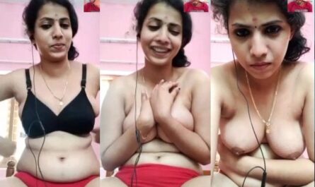 Sexy Figure Mallu Bhabhi Hot Boobs Show On Video Call