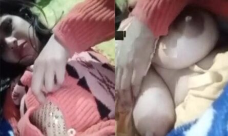Desi Bhabhi Big Boobs Show To Horny Lover On Vc