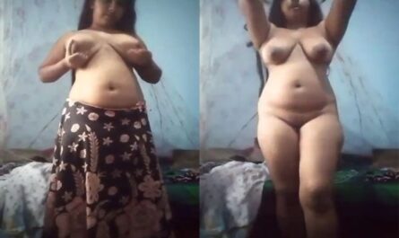 Big Ass Sexy Desi Girl Nude Show On Selfie Cam XXX