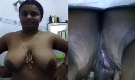 Busty Sexy Mallu Housewife Showing Big Boobs And Pussy