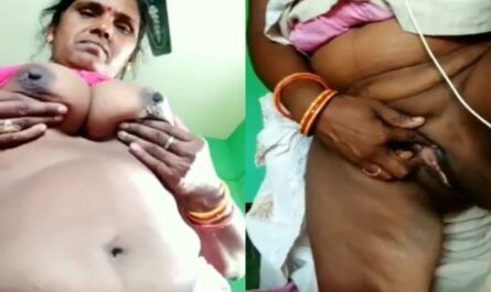 Mature Chubby Slutty Village Aunty Shows Her Boobs And Pussy On Vc