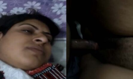 Sex Loving Desi Horny Bhabhi Hairy Pussy Fucked Hard On Cam