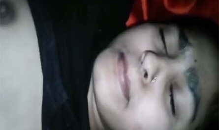 Bangladeshi Sexy Housewife Fucked Hard By Hubby On Cam