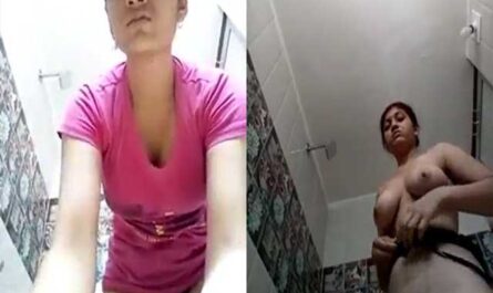 Cute Sexy Desi Girl Shows Her Horny Nude Pussy