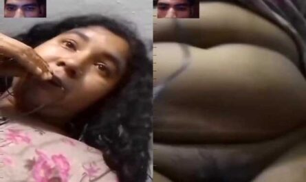 Desi Chubby Horny Girl Showing Her Hot Pussy To Bf On Vc