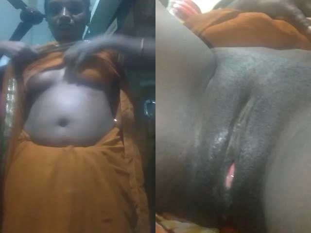 Village Naughty Bhabhi Shows Her Sexy Boobs And Pussy