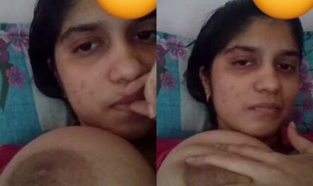 Booby Sexy Indian Girl Shows Her Big Melons On Vc