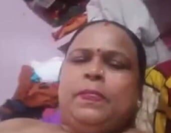 Mature Village Naughty Aunty Pussy Show On Video Call