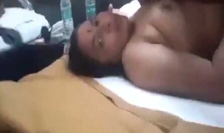 Village Chubby Bhabhi Fucked In Hotel By Pervert City Guy