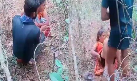 Village Mature Bhabhi Outdoor Illicit Sex With Younger Guy