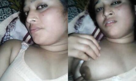 Bangladeshi Beautiful Sexy Married Village Bhabhi Hot Boobs Show Mms