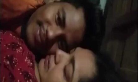 Mature Cheating Desi Bhabhi Sex With Younger Devar