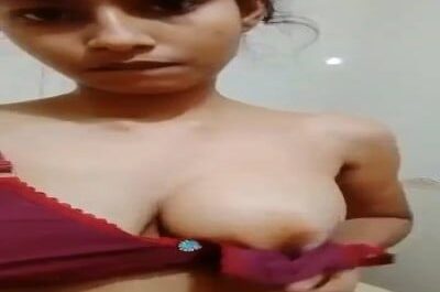 Beautiful Cute Sexy Desi Girl Showing Hot Boobs On Selfie Cam