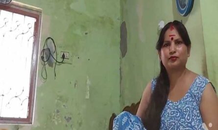 Hot Bhabhi Hard Fucked Doggy Style In Kitchen By Pervert Servant