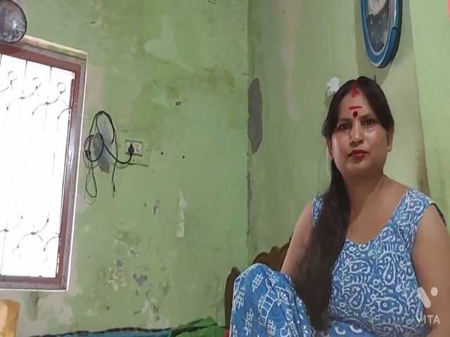 Hot Bhabhi Hard Fucked Doggy Style In Kitchen By Pervert Servant