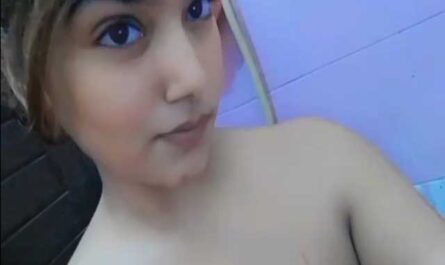 Super Cute Sexy Girl Showing Her Hot Boobs