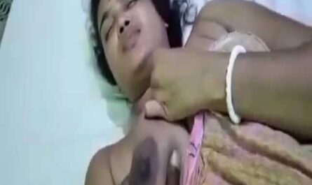 Bengali Sexy Housewife Fucking Hard With Her Husband On Cam