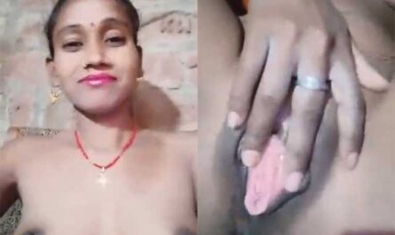 Bihari Village Naughty Housewife Showing Her Red Pussy Hole