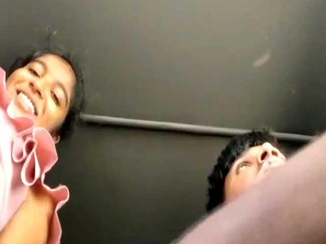 Horny Desi Lovers Quick Outdoor Fucking Session Inside Car