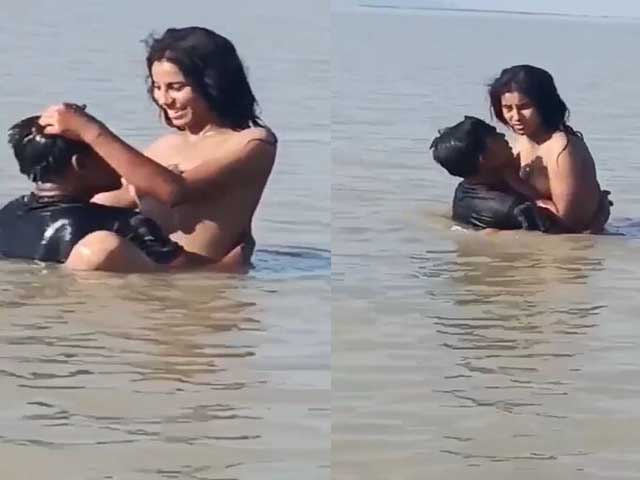 Fucking Naughty Desi Randi Outdoor Sitting On Shallow River Bed