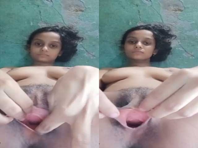 Bengali Sexy Girl Showing Her Hot Big Pussy Hole