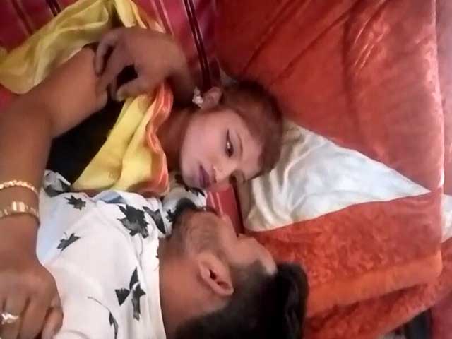 Dehati Lover Fucking Her Hot Gf On Cam XXX