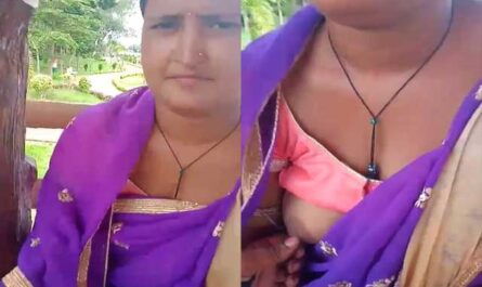 Desi Sexy Bhabhi With Younger Lover Outdoor In Park