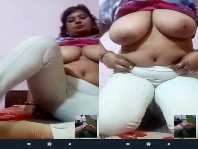 Mature Busty Indian Housewife Showing Her Hot Big Boobies