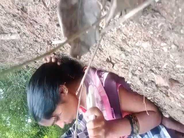 Desi Bhabhi Outdoor Fucking Mms Porn Video