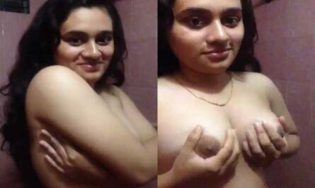 Cute Sexy Desi Girl Strips And Makes Selfie Porn